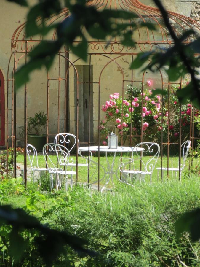 Le Chatelet Thilouze Bed and Breakfast Exterior foto