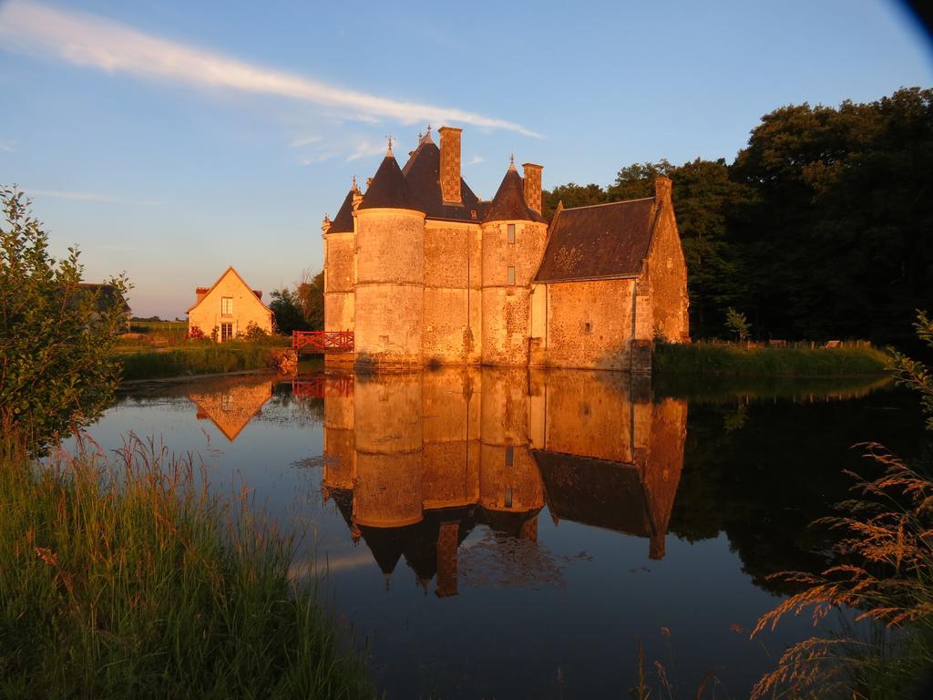 Le Chatelet Thilouze Bed and Breakfast Exterior foto